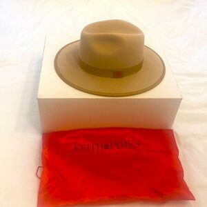 Keith and James hat. Color- Golden Honey size Large. Only worn two times